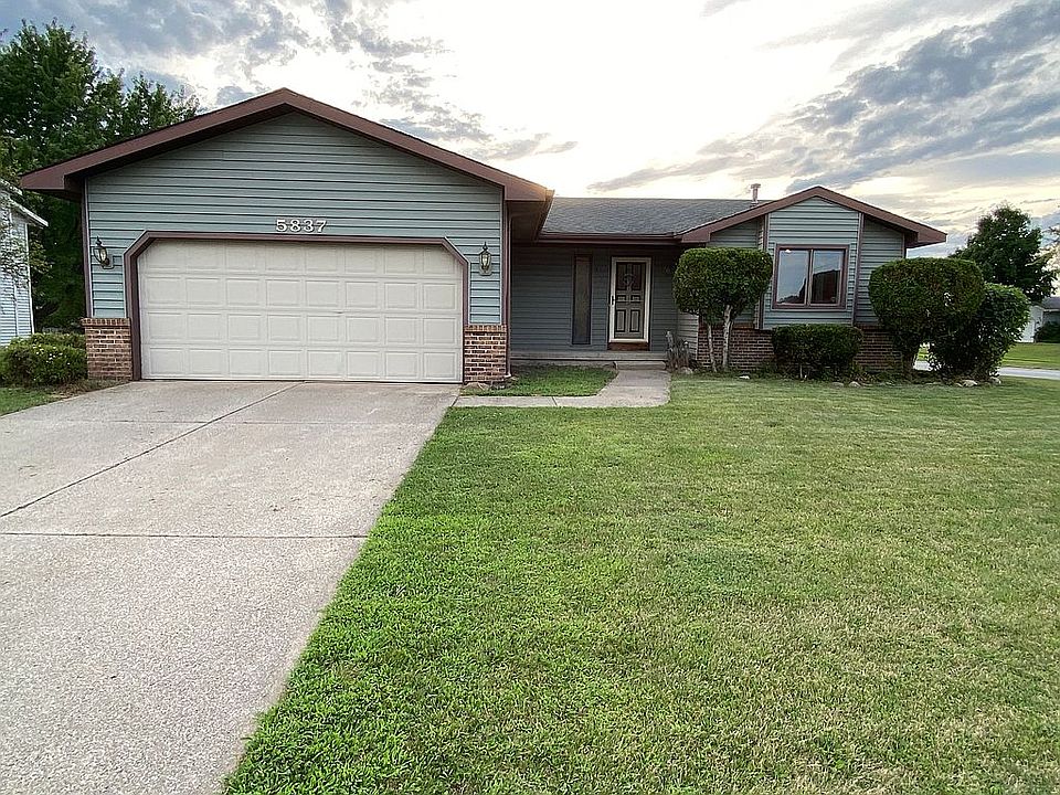 1st image of 5837 Brookfarm Dr SE