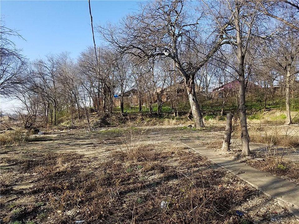 1st image of 2201 McGown Ave