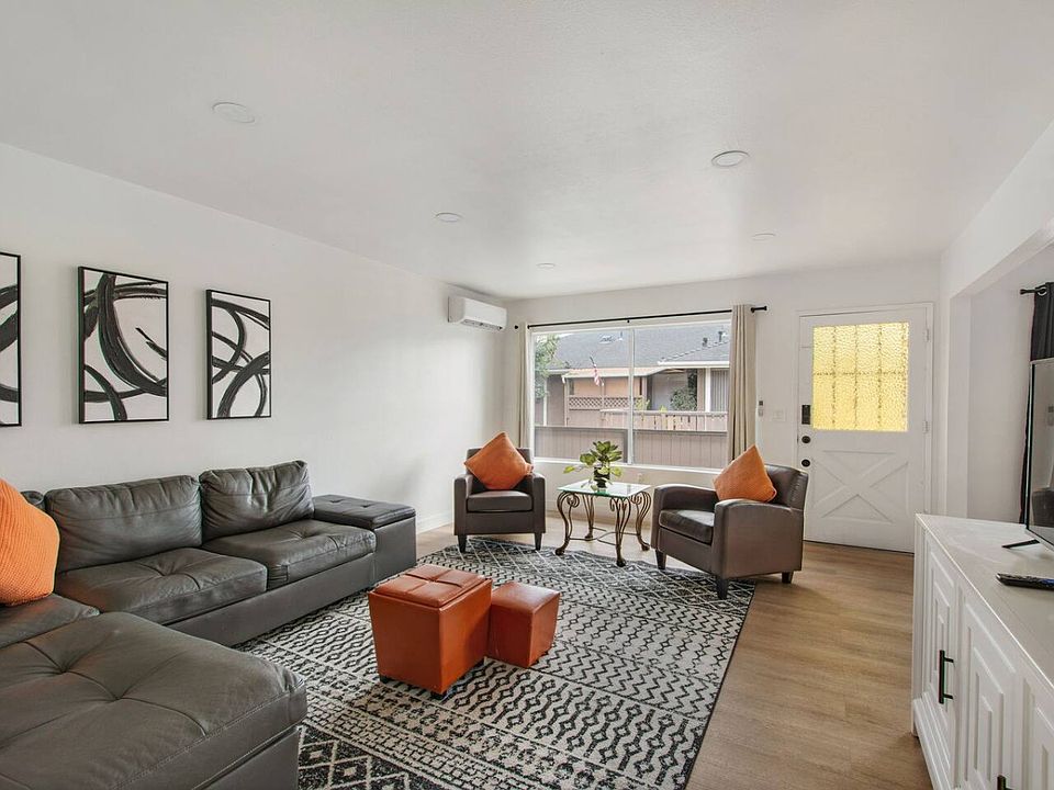 1st image of 3720 S Marine St APT 4