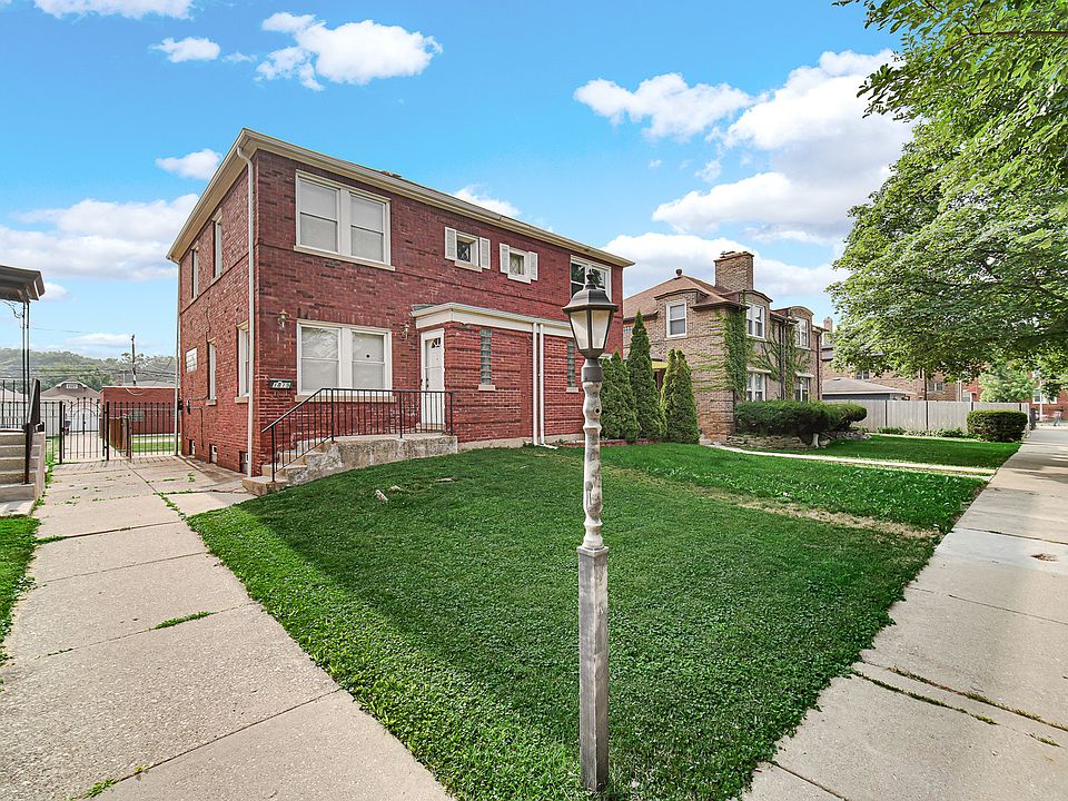 1st image of 1819 N McVicker Ave