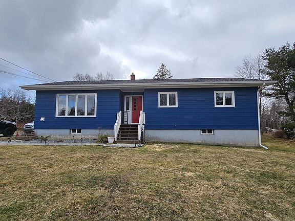 3rd image of 1093 Oak Park Rd