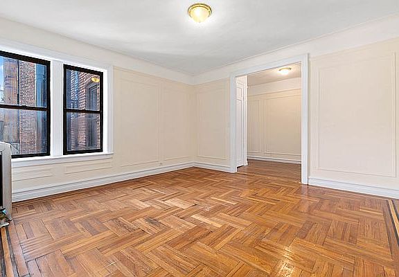 3rd image of 2 Seaman Ave APT 5K