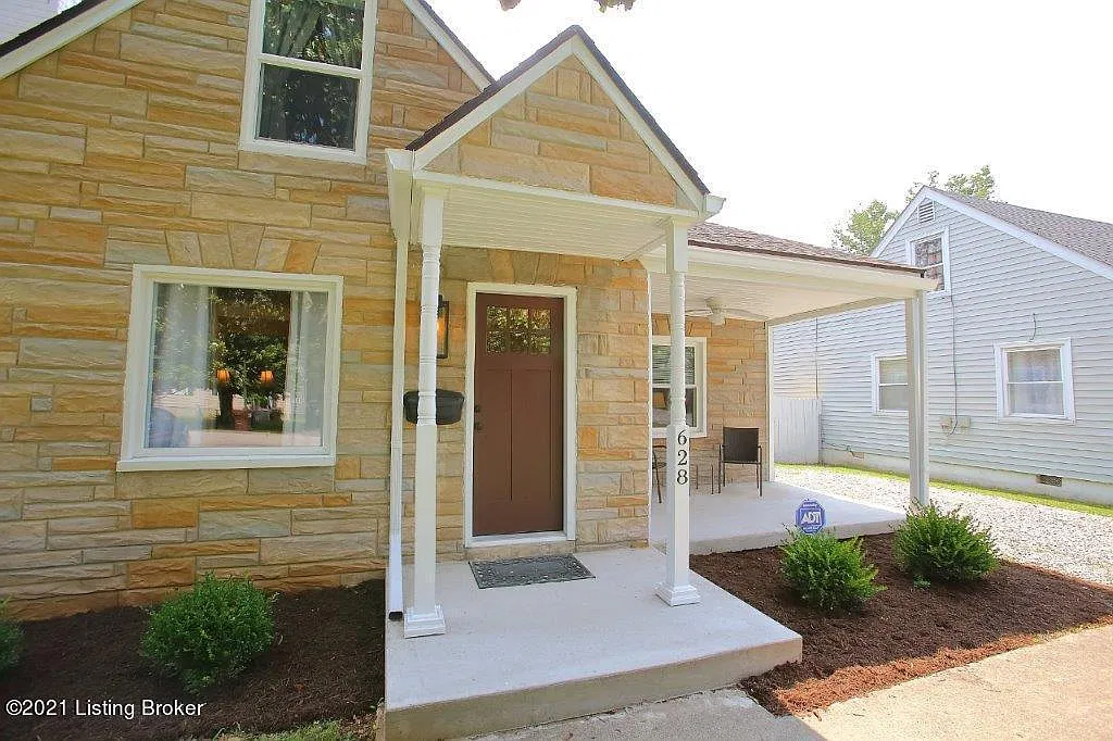 4 bed, 2.0 bath, 1657 sqft, $1,850 — Photo 4