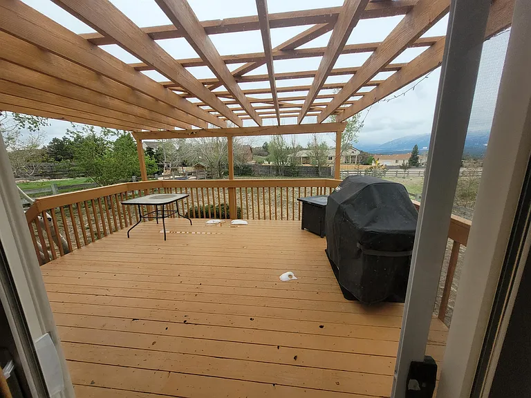 97 Misty Creek Dr — Photo 19