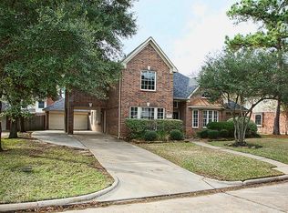 16615 Saint Johns Wood Dr, Tomball, TX 77377