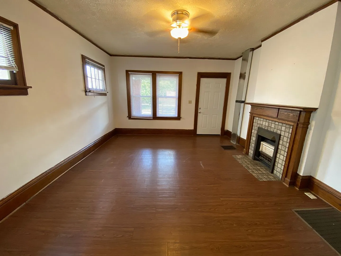 Neil Ave 2211-2213 MLR — Photo 3