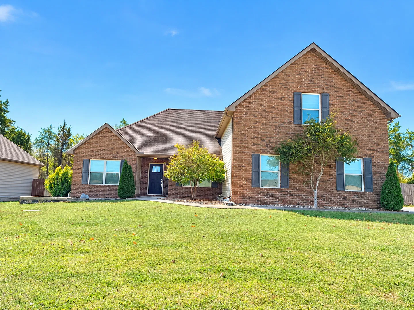 Beautiful 3-Bedroom Home with Spacious Bonus Room, Fenced Backyard & Covered Patio — Photo 1