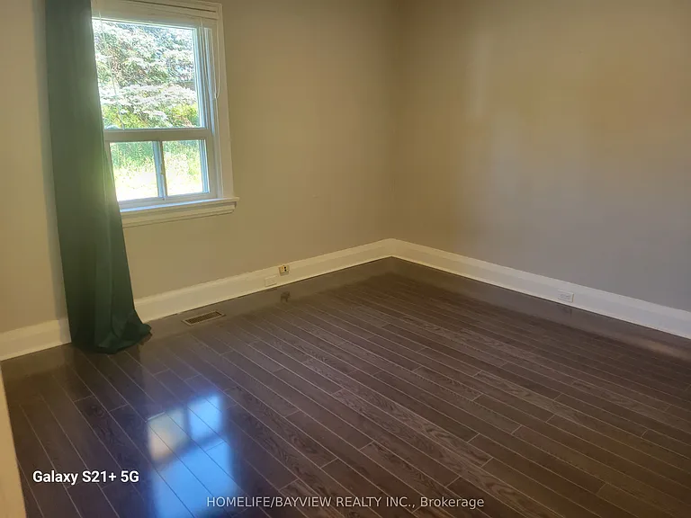 275 Main St N — Photo 7