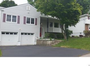 11 Overlook Rd, Dobbs Ferry, NY 10522