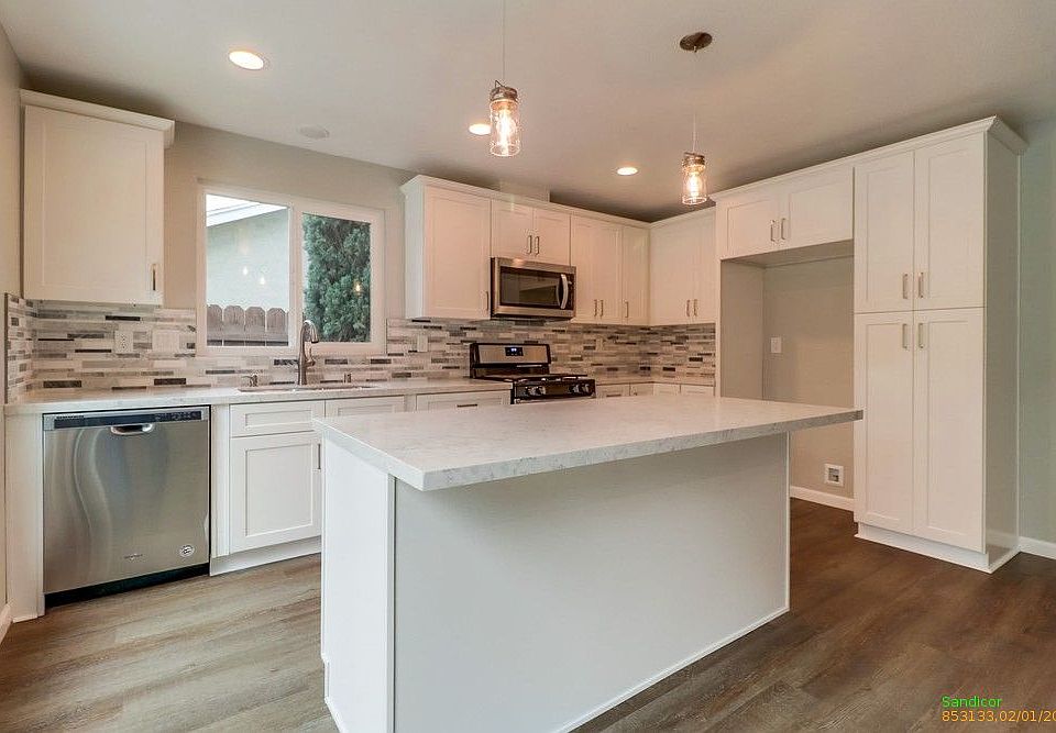 1st image of 5993 Altamont Dr