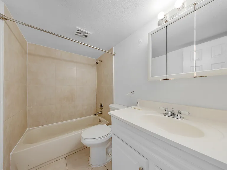 301 NW 177th St #201 — Photo 10