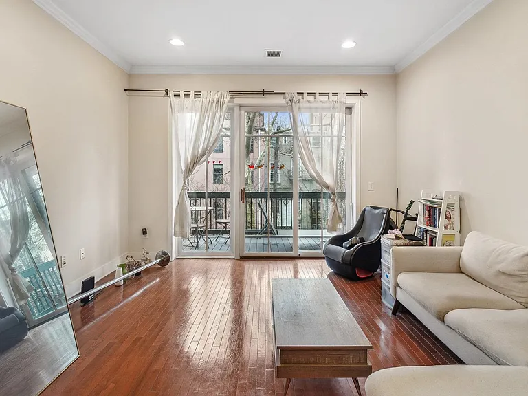61 Grand St #2C — Photo 3