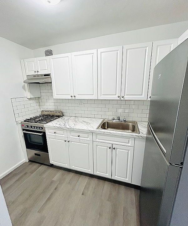 1st image of 8912 170th St Unit 5