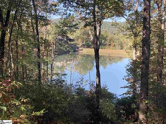 5th image of 208 Lake Hills Ln