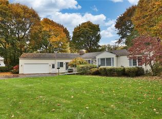 213 Mayflower Dr, Rochester, NY 14618