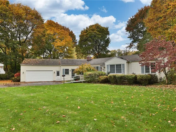 213 Mayflower Dr, Rochester, NY 14618