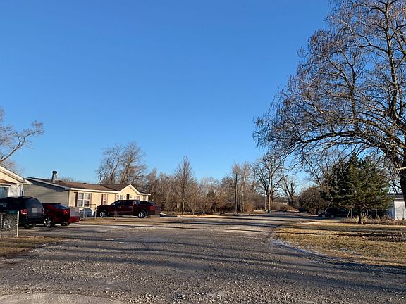 4th image of 5317 Gay Ave