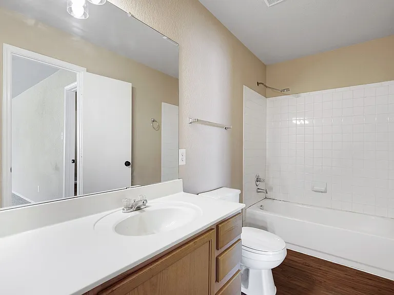 10331 Manor Crk — Photo 20