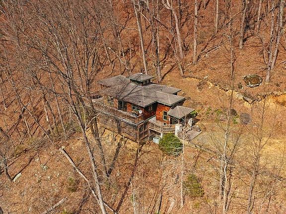 5th image of 147 Wauka Trl