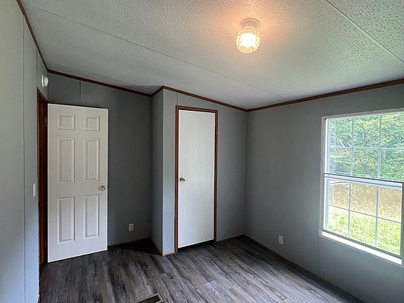 5th image of 1816 Switzer Green Pond Rd #1