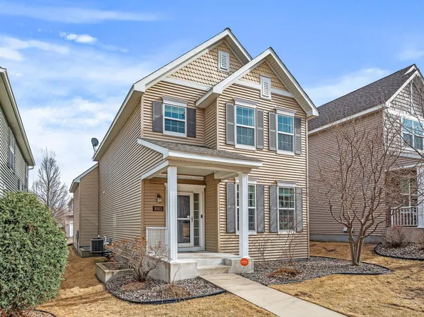 10013 Gentian Dr, Eden Prairie, MN 55347