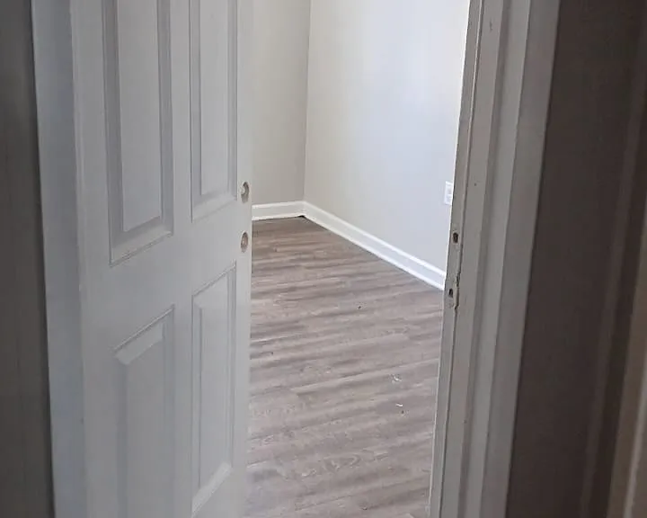 215 Virginia Ave #4 — Photo 6