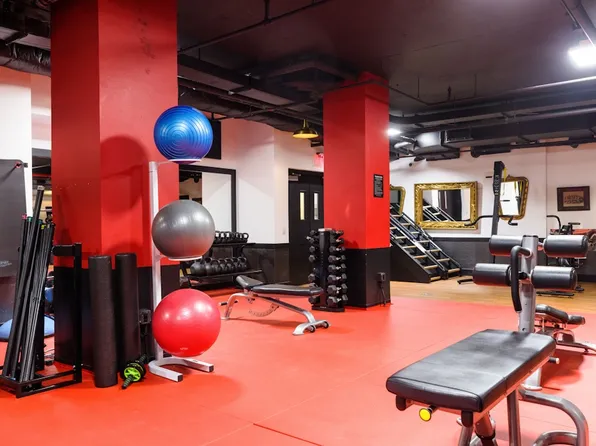 515 West 38th Street image 14 of 20