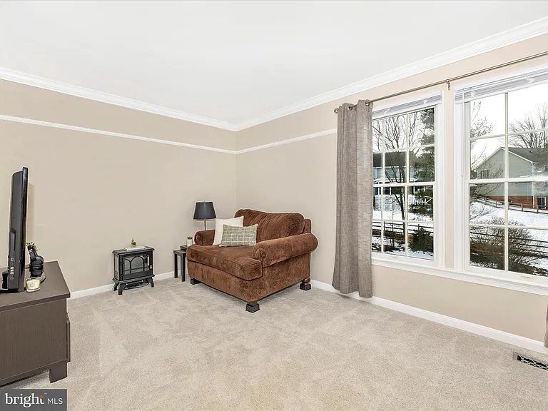 2422 Cobblestone Way — Photo 26
