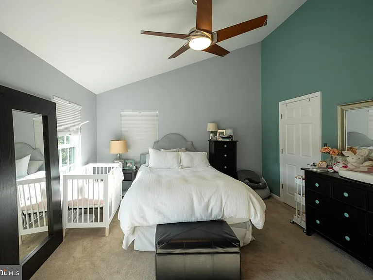 1639 Hunting Creek Dr #B — Photo 18