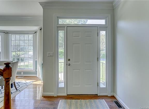 5th image of 101 Riverwood Dr