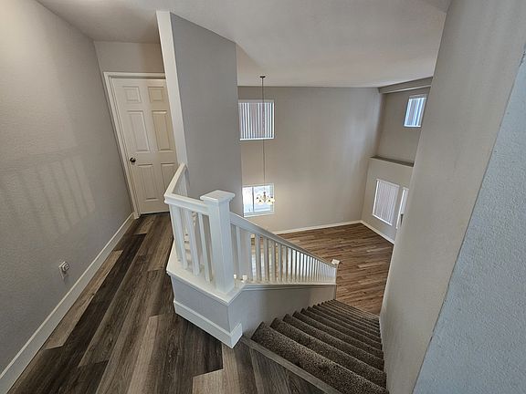 5th image of 3011 Christina St