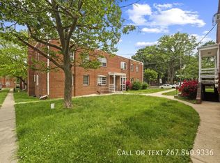 24 Danbury St SE APT 2, Washington, DC 20032