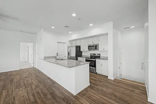 900 S Canal Dr #231 Photo 1