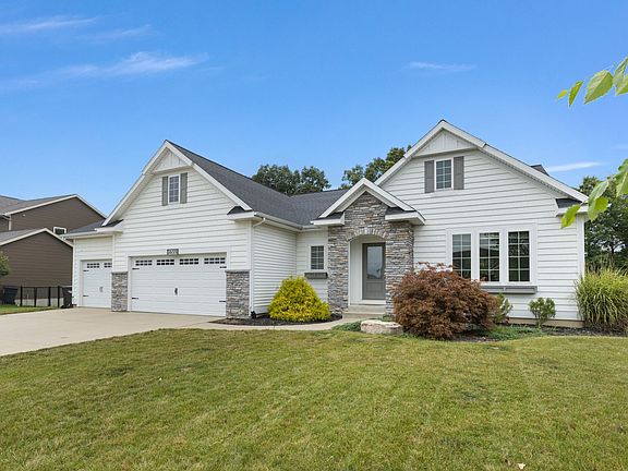 2nd image of 3655 Bryce Dr