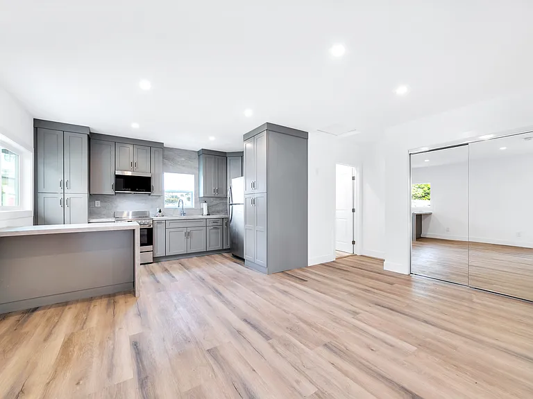12042 Sylvester St #42-1/2 — Photo 4