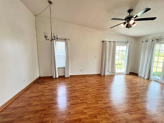3rd image of 4155 Clearview Terrace