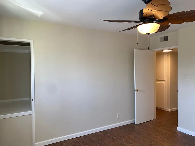 1980 S Garth Ave #4 — Photo 15