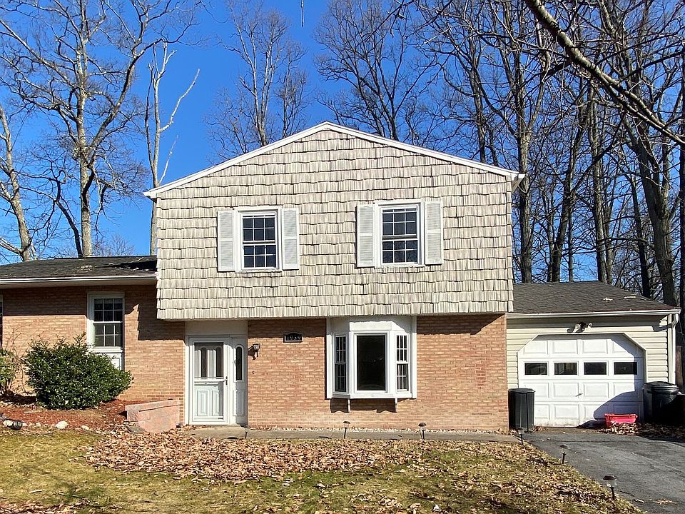 1st image of 1939 Norwood Ln