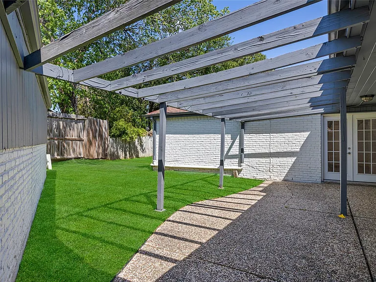 11906 Pepperdine Ln — Photo 31