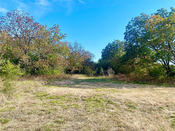4th image of 1083 County Road 3720