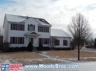 5830 Cuthills Ct, Lincoln, NE 68526