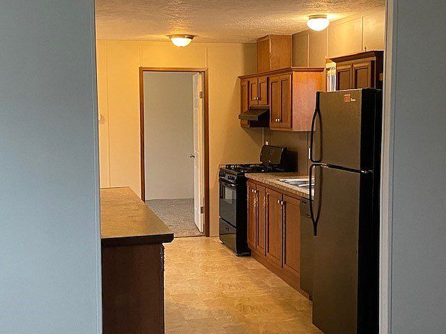 2nd image of 1135 W Superior St #70