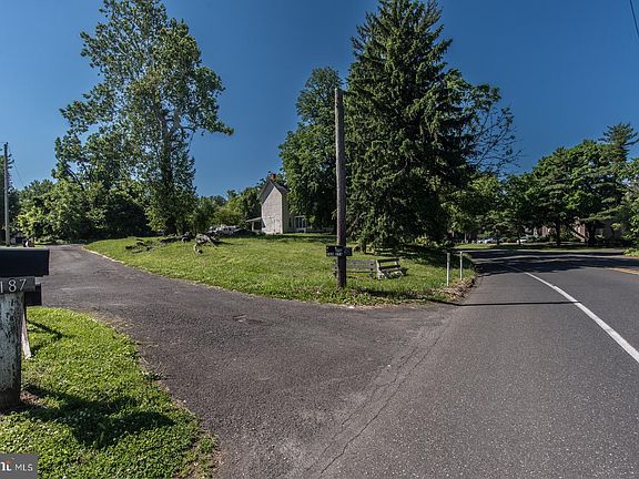 3rd image of 169 State Rd