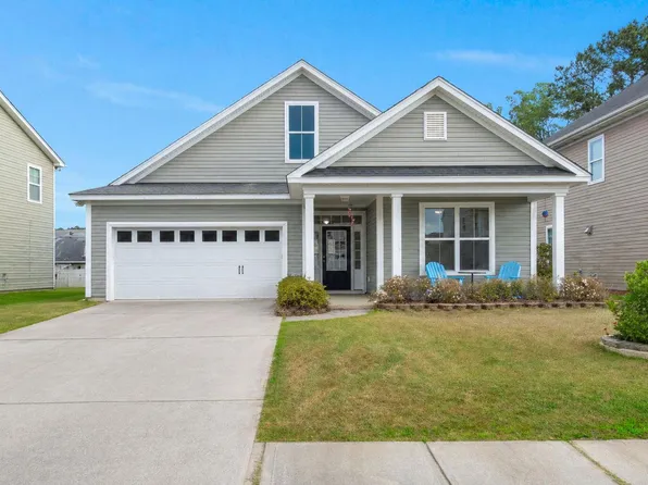 532 Crossland Dr, Moncks Corner, SC 29461
