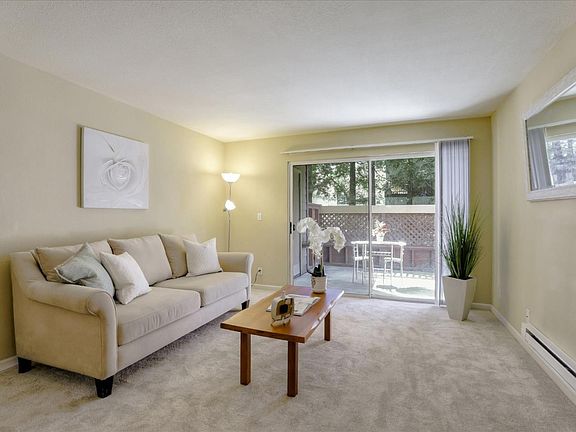 4th image of 1143 Yarwood Ct