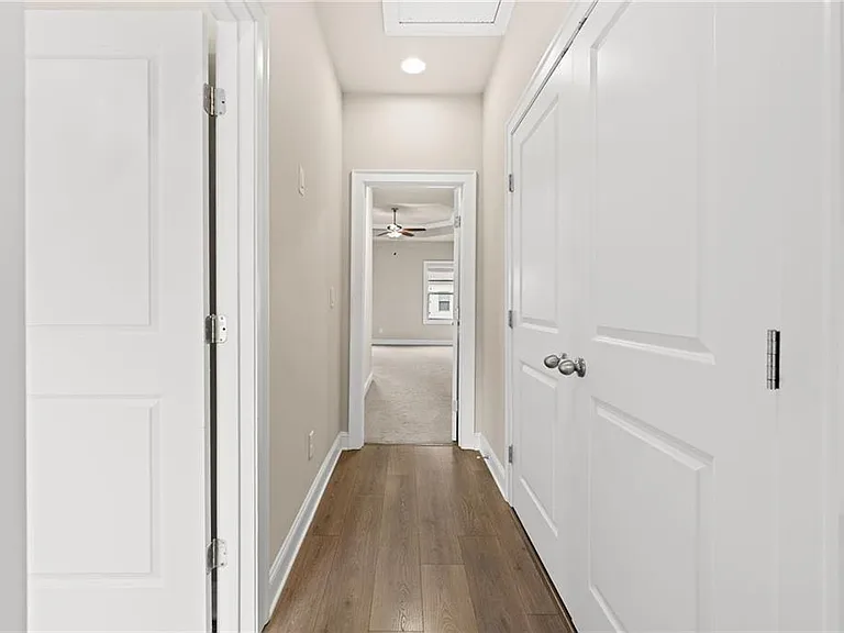 205 Bedford Aly — Photo 22