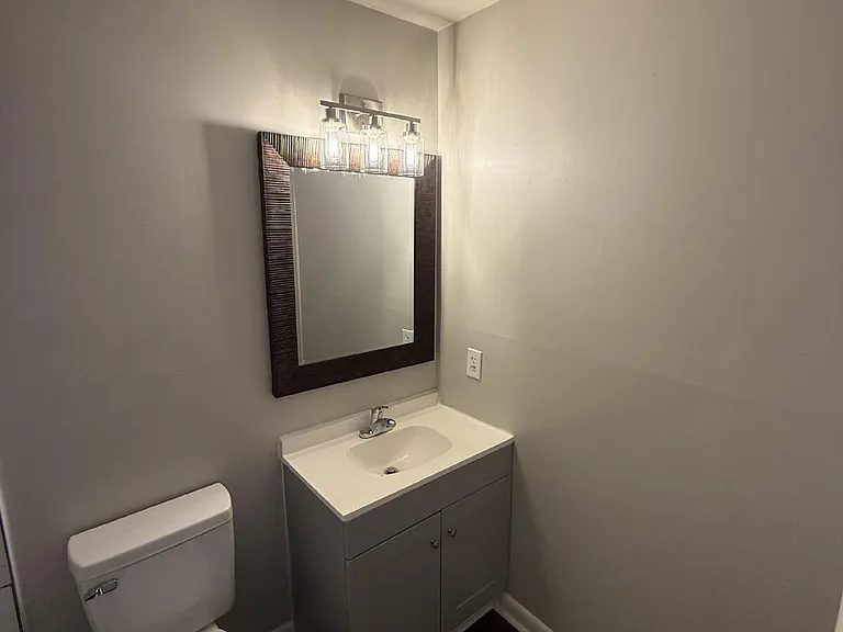 251 Rast St #H-4 — Photo 11