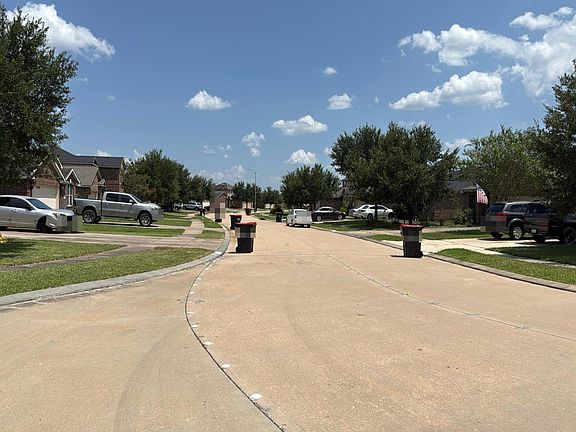 4th image of 6603 Plum Springs Ln