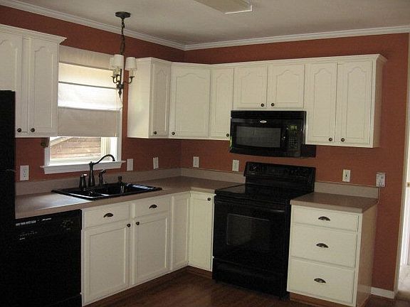 4th image of 182 Wharton Cir