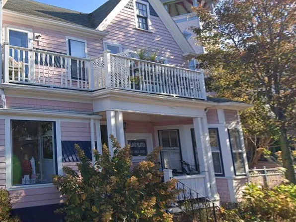 56 Narragansett Ave #3B, Oak Bluffs, MA 02557